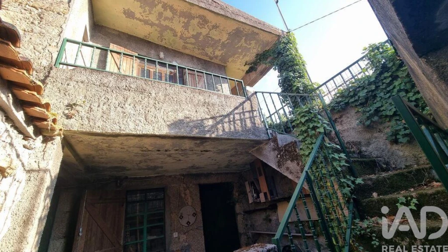 Moradia T2 para Venda em Vila Cortes da Serra Foto 3