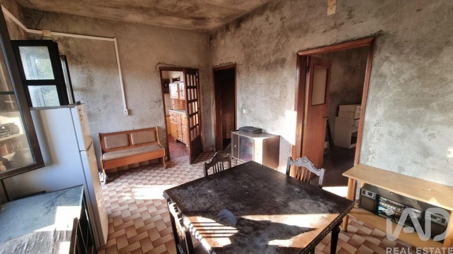 Moradia T2 para Venda em Vila Cortes da Serra Foto 16
