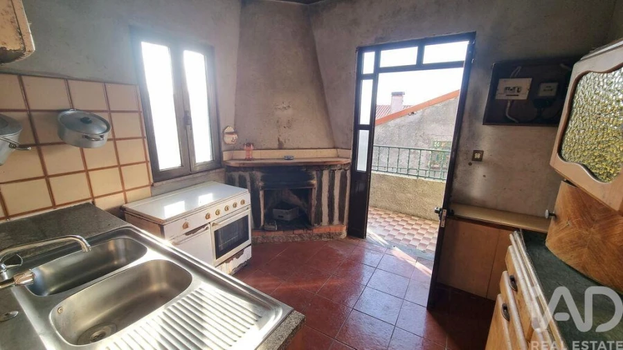 Moradia T2 para Venda em Vila Cortes da Serra Foto 10