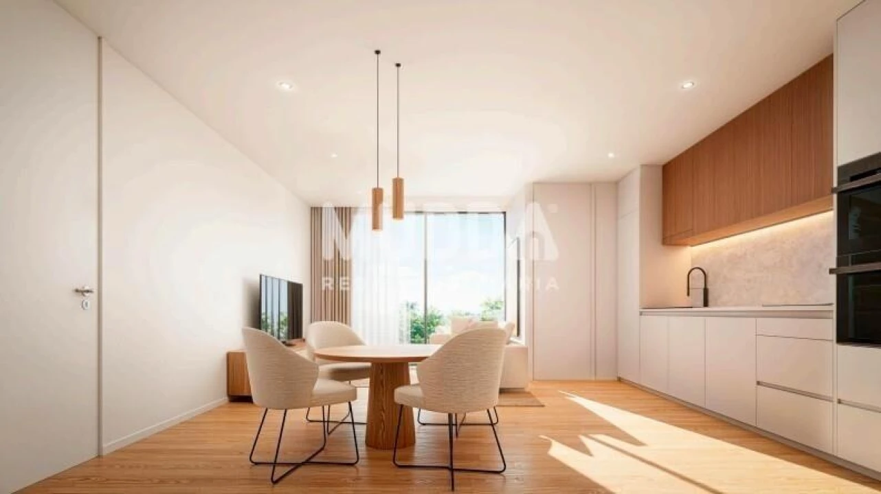 Apartamento T1 para Venda em Santa Maria da Feira, Travanca, Sanfins e Espargo Foto 3