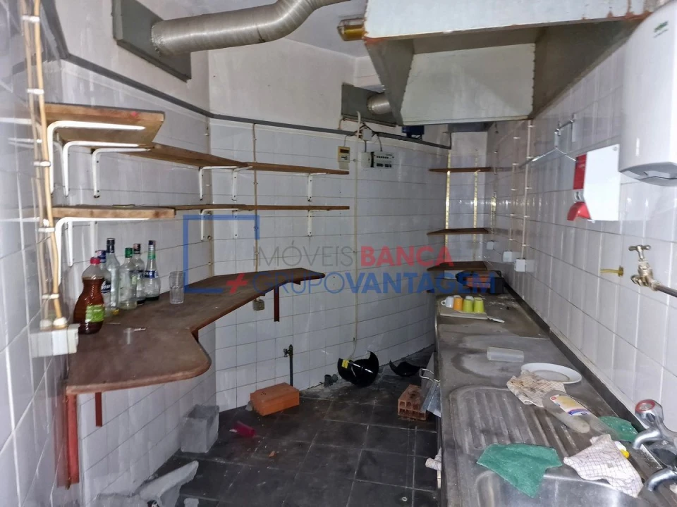 Prédio para Venda em Mora Foto 8