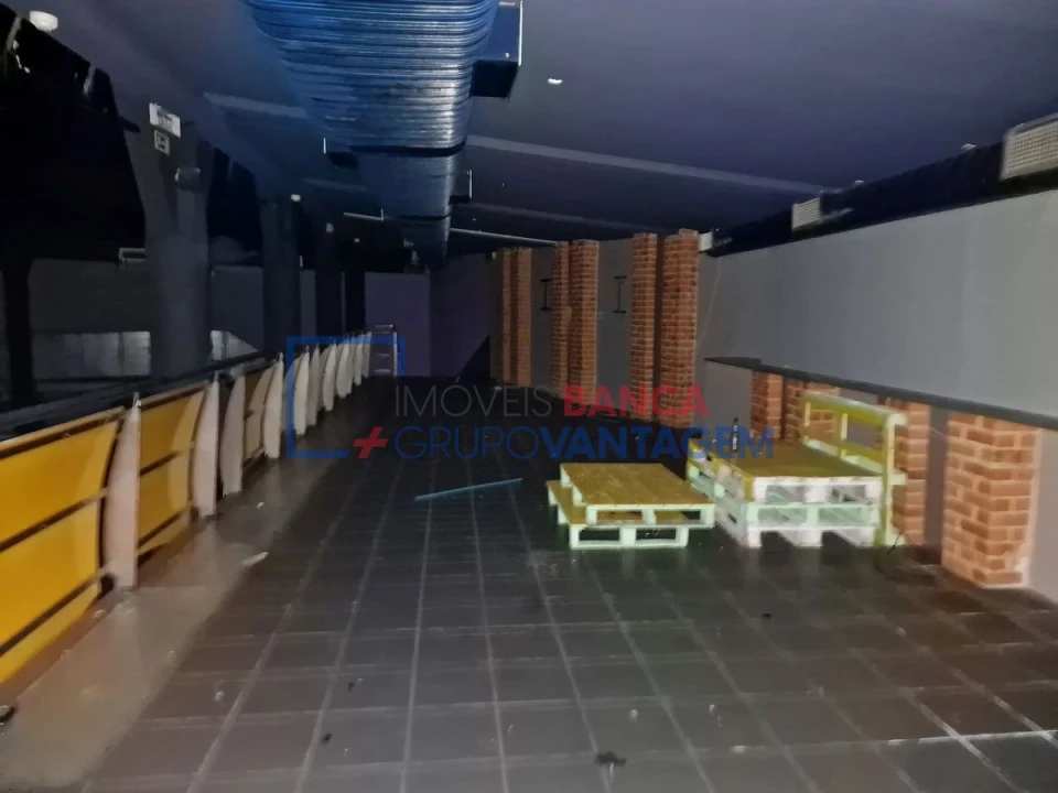 Prédio para Venda em Mora Foto 2