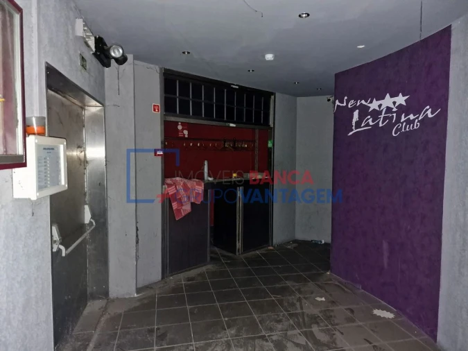 Prédio para Venda em Mora Foto 10