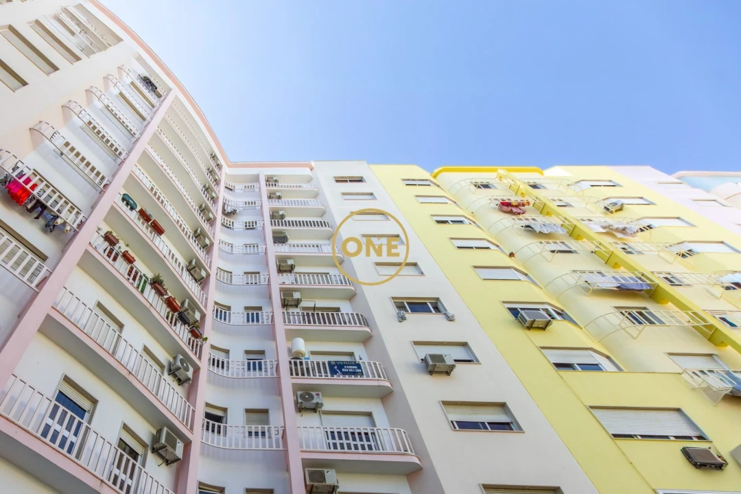 Apartamento T2 para Venda em Corroios Foto 1