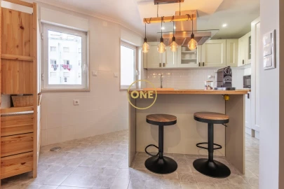 Apartamento T2 para Venda em Corroios