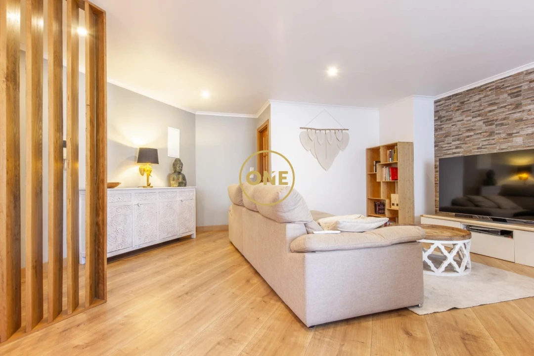 Apartamento T2 para Venda em Corroios Foto 3