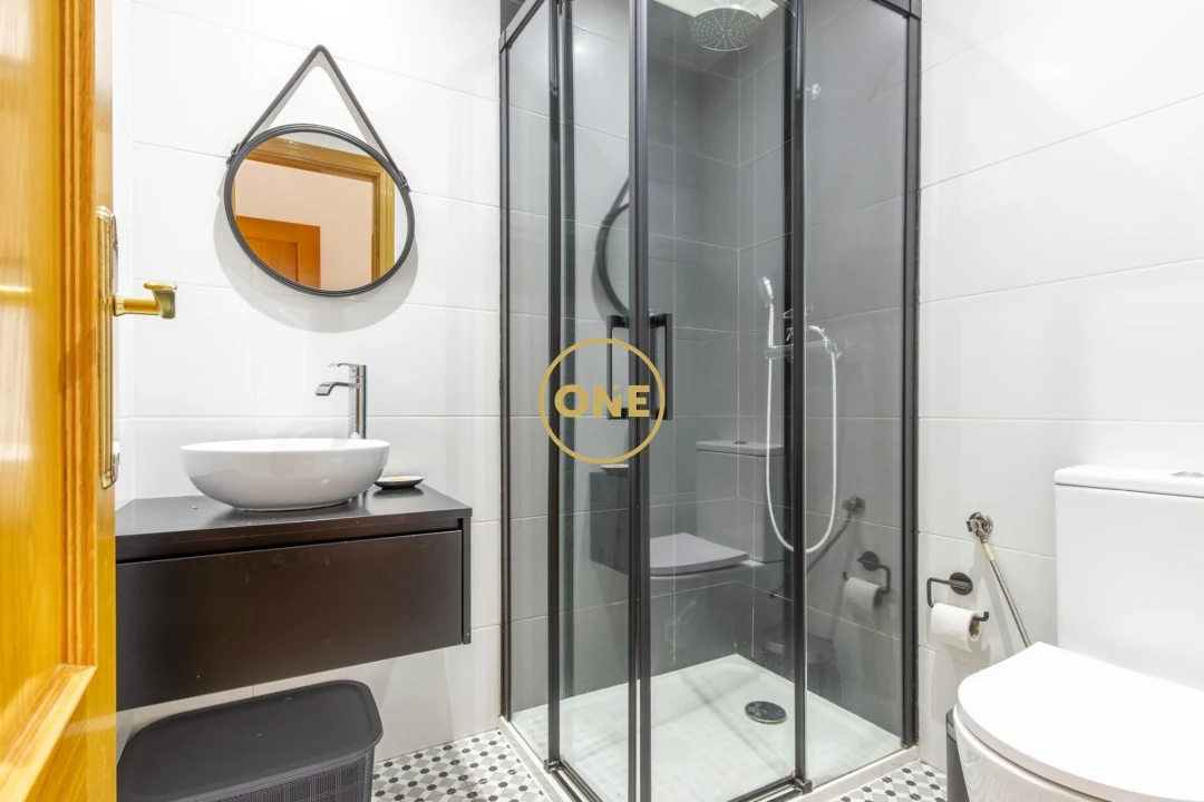Apartamento T2 para Venda em Corroios Foto 18