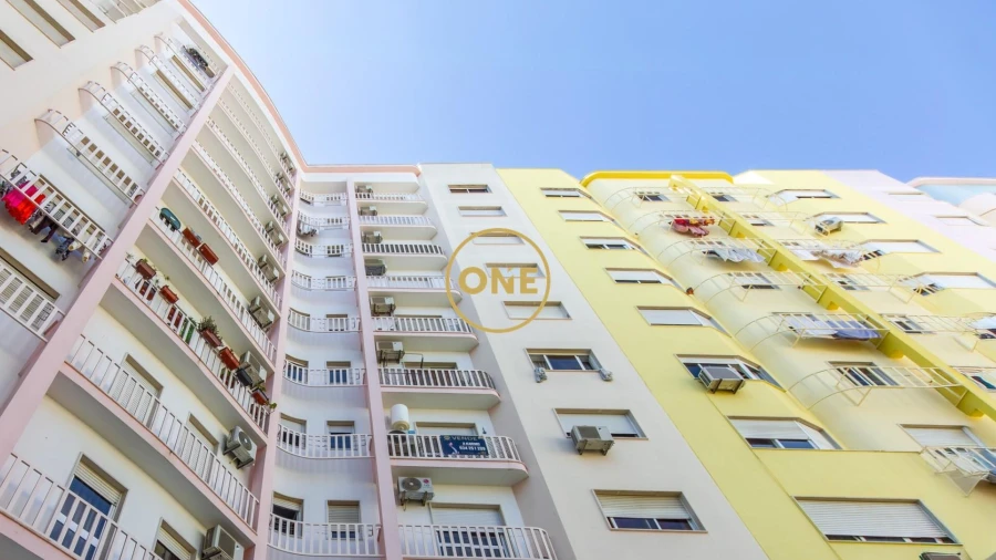 Apartamento T2 para Venda em Corroios