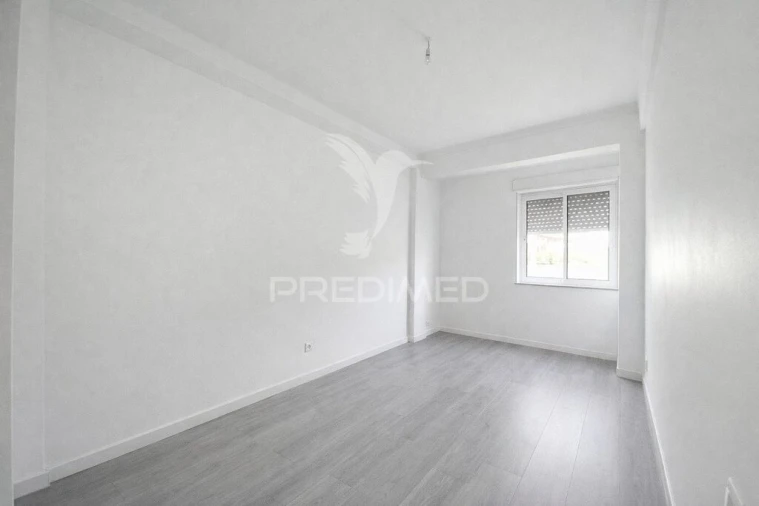 Apartamento T2 para Venda em Setubal (São Sebastião) Foto 2