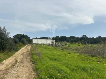 Armazém para Arrendamento em Aveiras de Cima