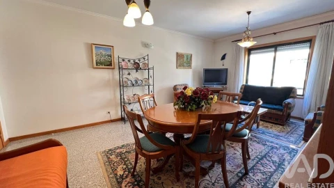Apartamento T1 para Venda em São Felix da Marinha
