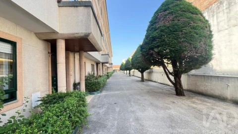 Apartamento T1 para Venda em São Felix da Marinha