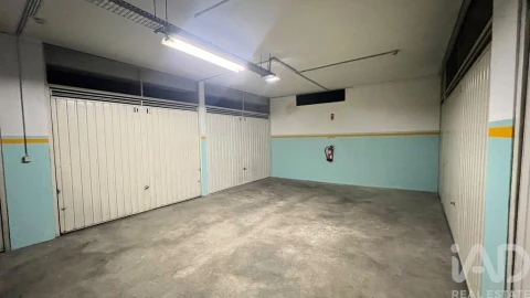 Apartamento T1 para Venda em São Felix da Marinha