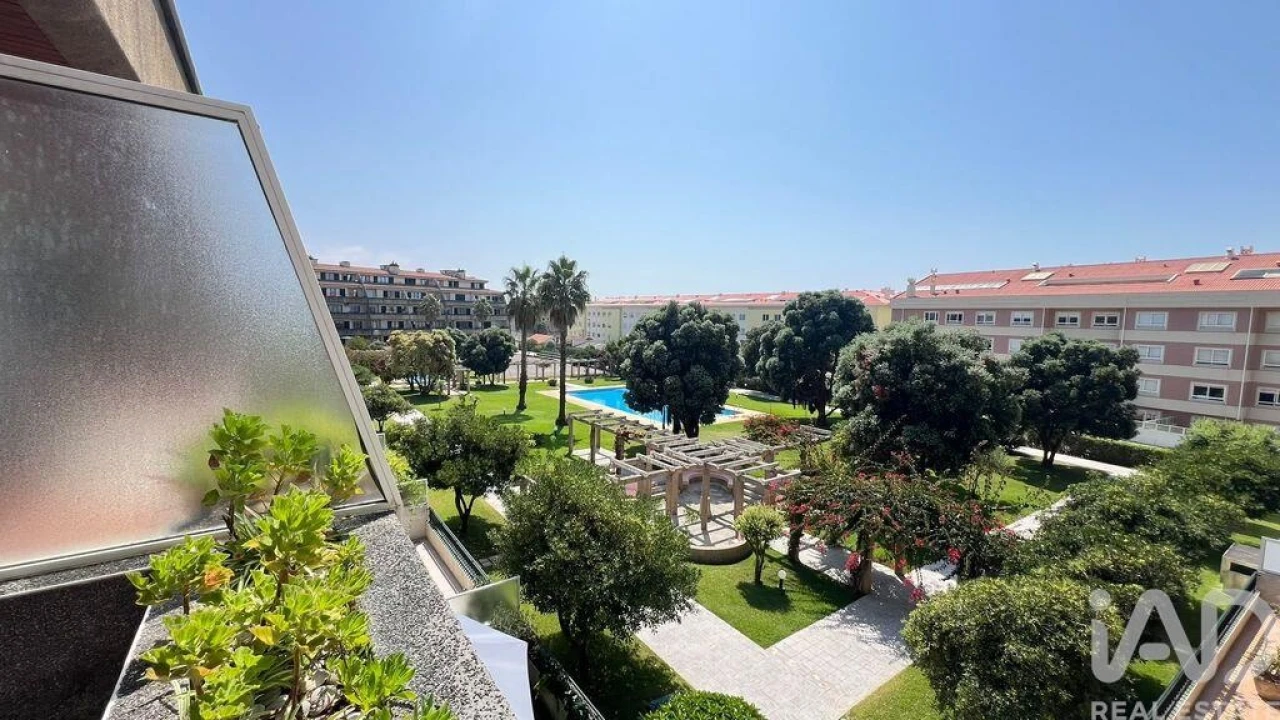 Apartamento T1 para Venda em São Felix da Marinha Foto 1