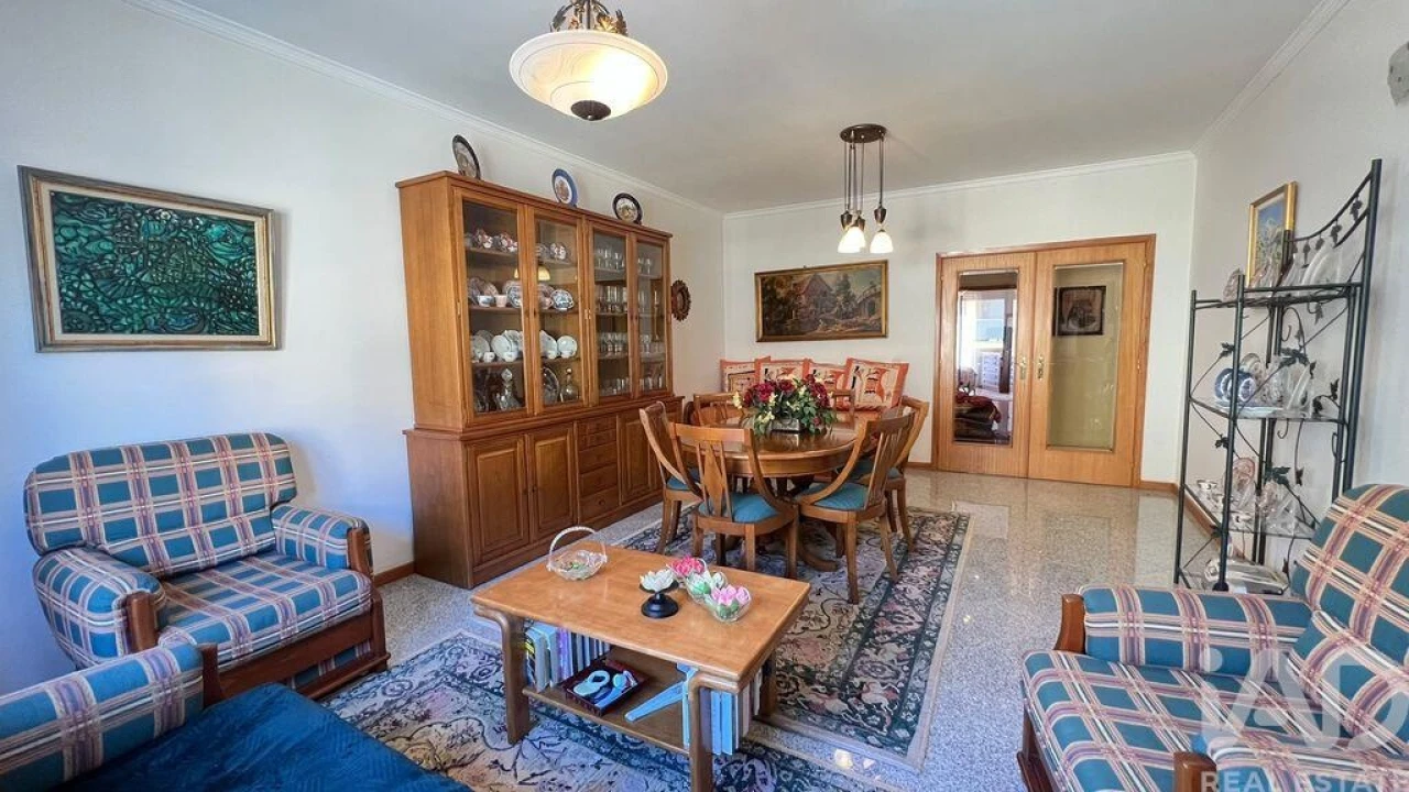 Apartamento T1 para Venda em São Felix da Marinha Foto 6