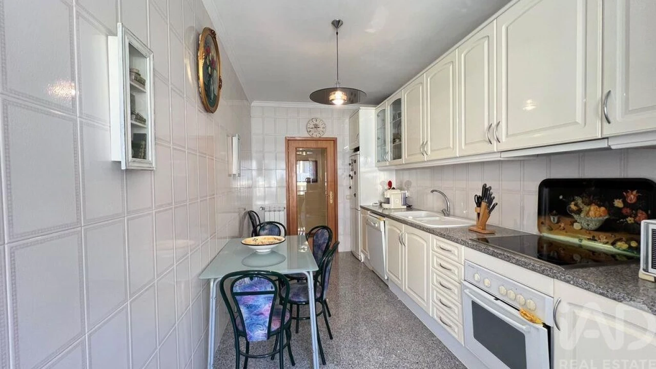 Apartamento T1 para Venda em São Felix da Marinha Foto 2
