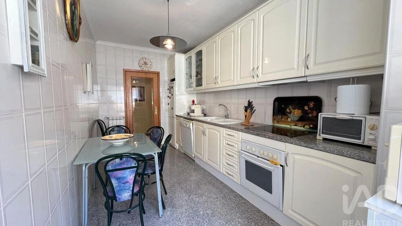 Apartamento T1 para Venda em São Felix da Marinha Foto 3