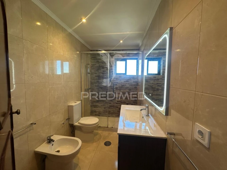 Apartamento T3 para Venda em Paços de Brandão Foto 7