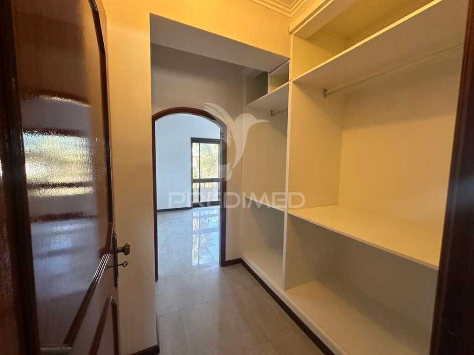 Apartamento T3 para Venda em Paços de Brandão Foto 8