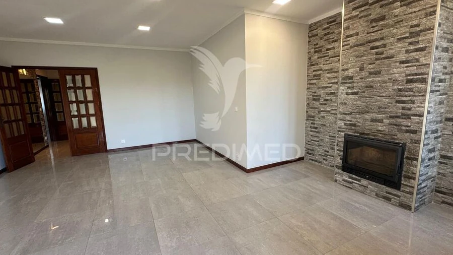 Apartamento T3 para Venda em Paços de Brandão