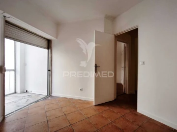 Apartamento T2 para Venda em Algueirão-Mem Martins