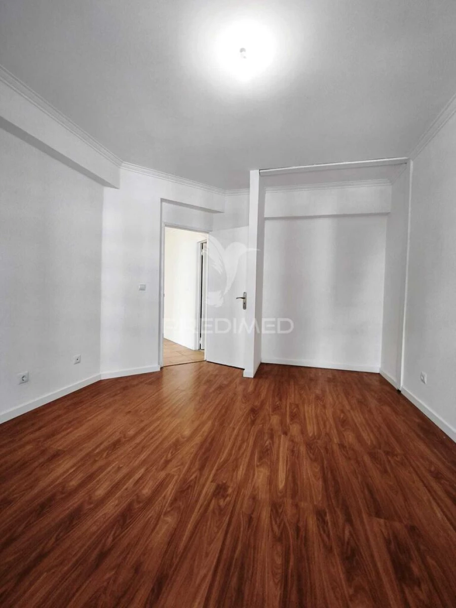 Apartamento T2 para Venda em Algueirão-Mem Martins Foto 20
