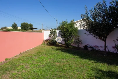 Moradia T5 para Venda em Guilhabreu