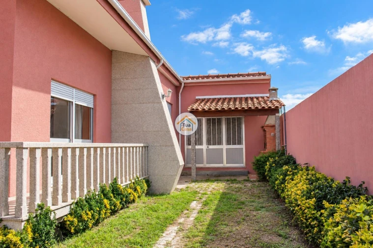 Moradia T5 para Venda em Guilhabreu Foto 33
