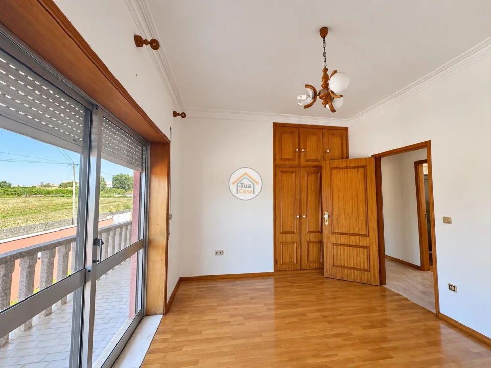 Moradia T5 para Venda em Guilhabreu Foto 37