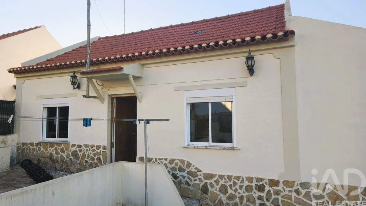 Moradia T3 para Venda em Lamas e Cercal Foto 3