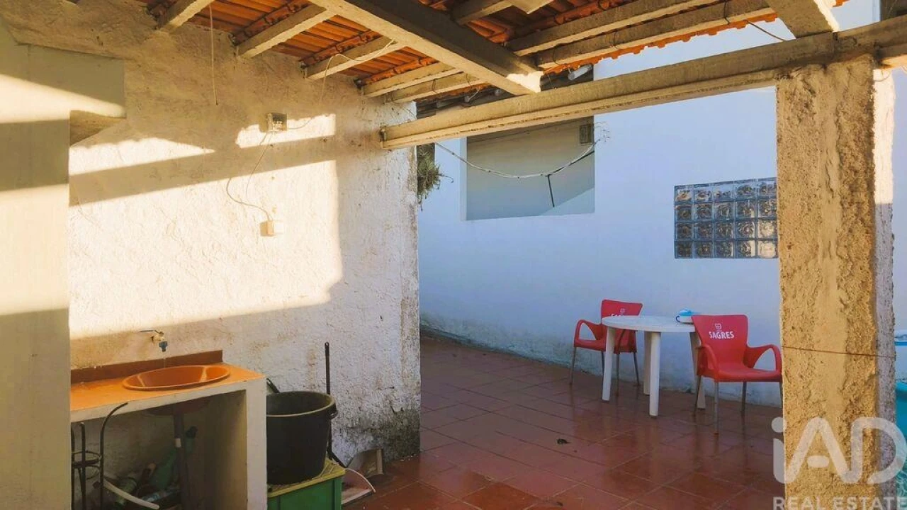 Moradia T3 para Venda em Lamas e Cercal Foto 11