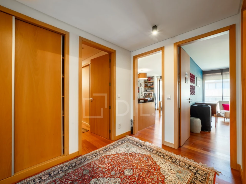 Apartamento T5 para Venda em Paranhos Foto 31