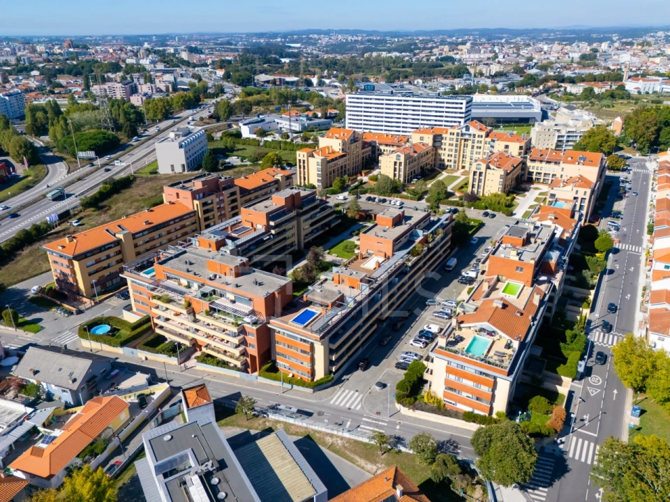 Apartamento T5 para Venda em Paranhos Foto 39