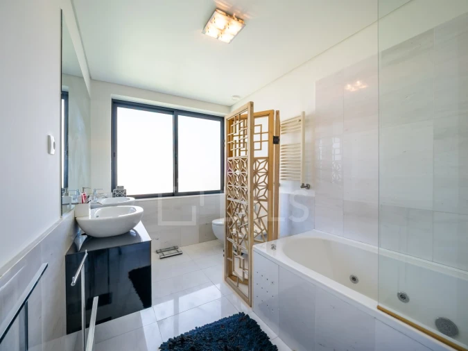 Apartamento T5 para Venda em Paranhos Foto 21