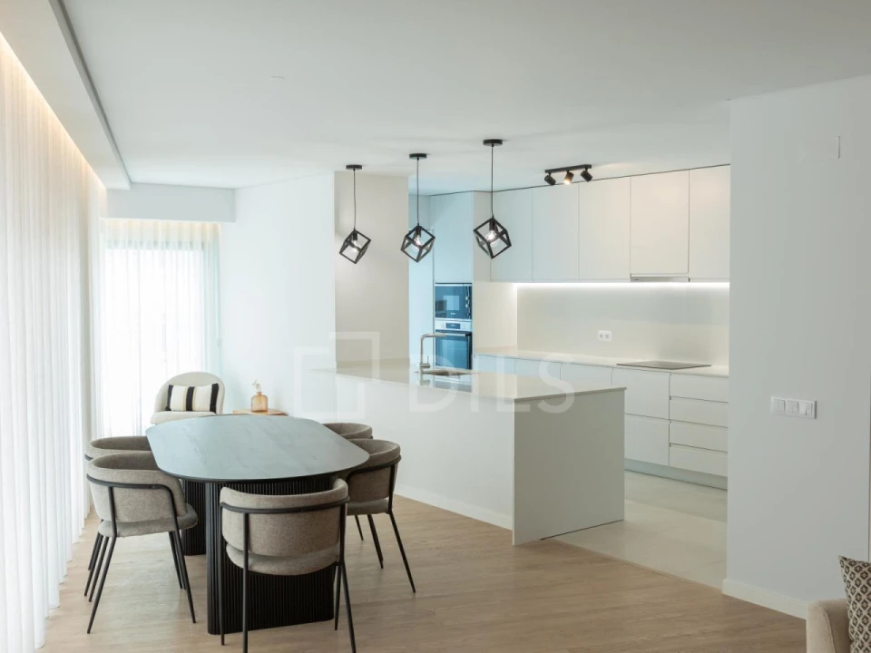 Apartamento T4 para Venda em Faro (Sé e São Pedro) Foto 5