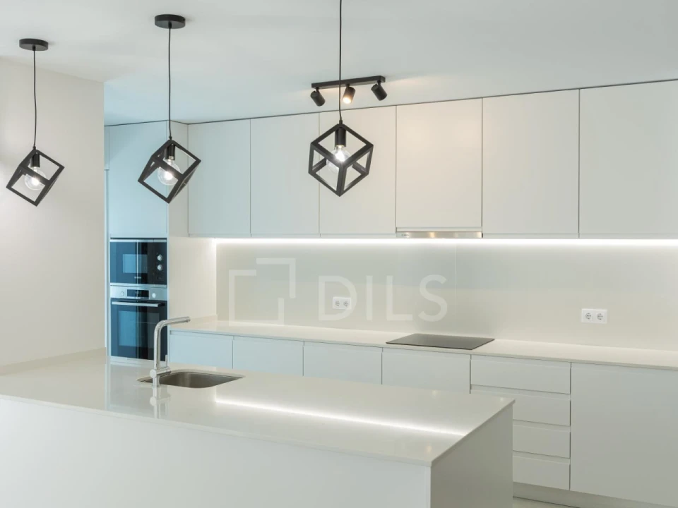 Apartamento T4 para Venda em Faro (Sé e São Pedro) Foto 7