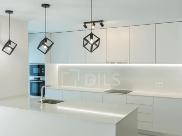 Apartamento T4 para Venda em Faro (Sé e São Pedro)