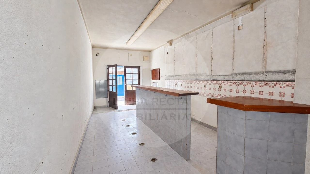 Prédio para Venda em União das Freguesias de Setúbal Foto 1