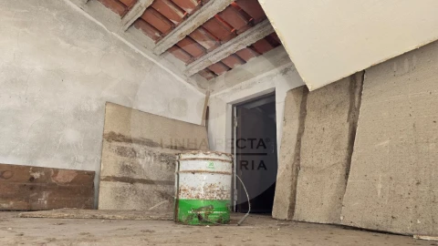 Prédio para Venda em União das Freguesias de Setúbal