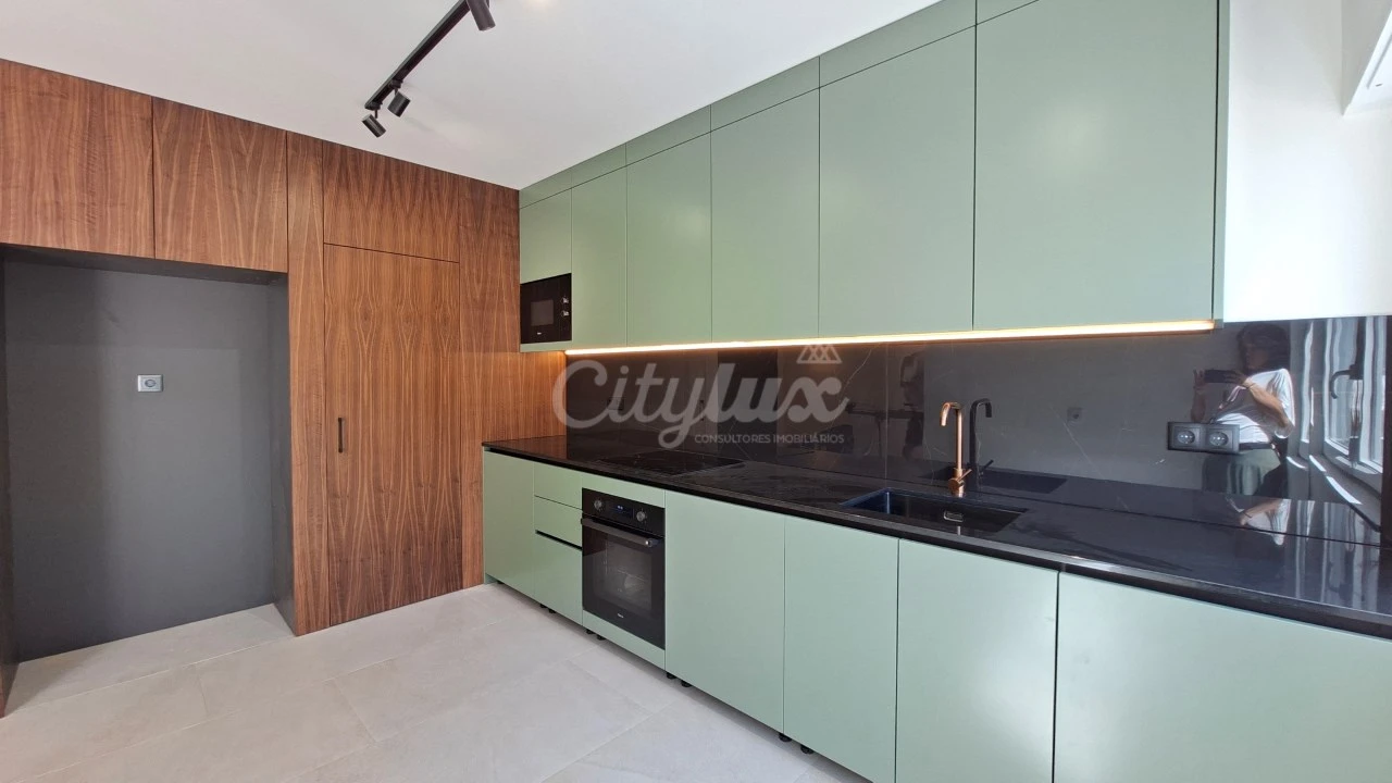 Apartamento T2 para Venda em Carcavelos e Parede Foto 3
