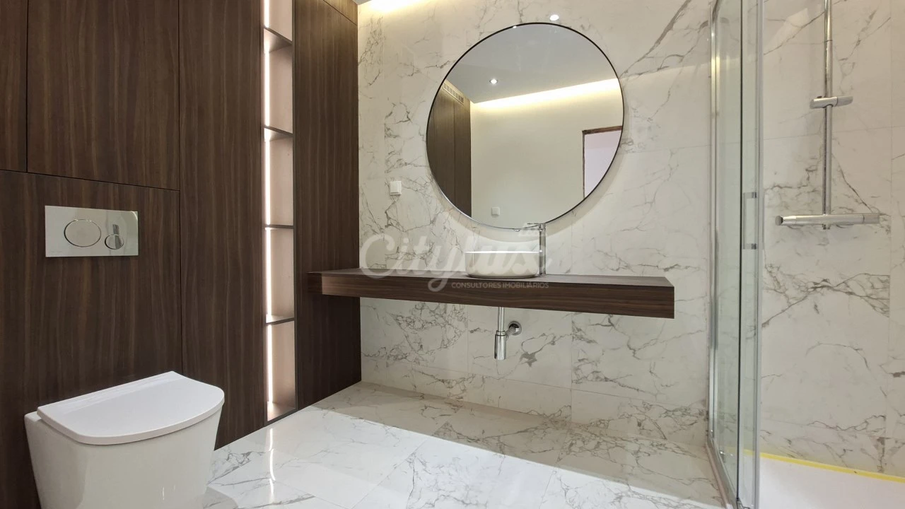 Apartamento T2 para Venda em Carcavelos e Parede Foto 14