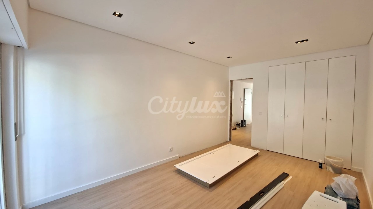 Apartamento T2 para Venda em Carcavelos e Parede Foto 15