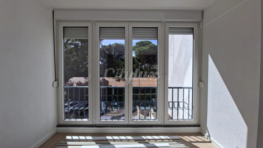 Apartamento T2 para Venda em Carcavelos e Parede Foto 6
