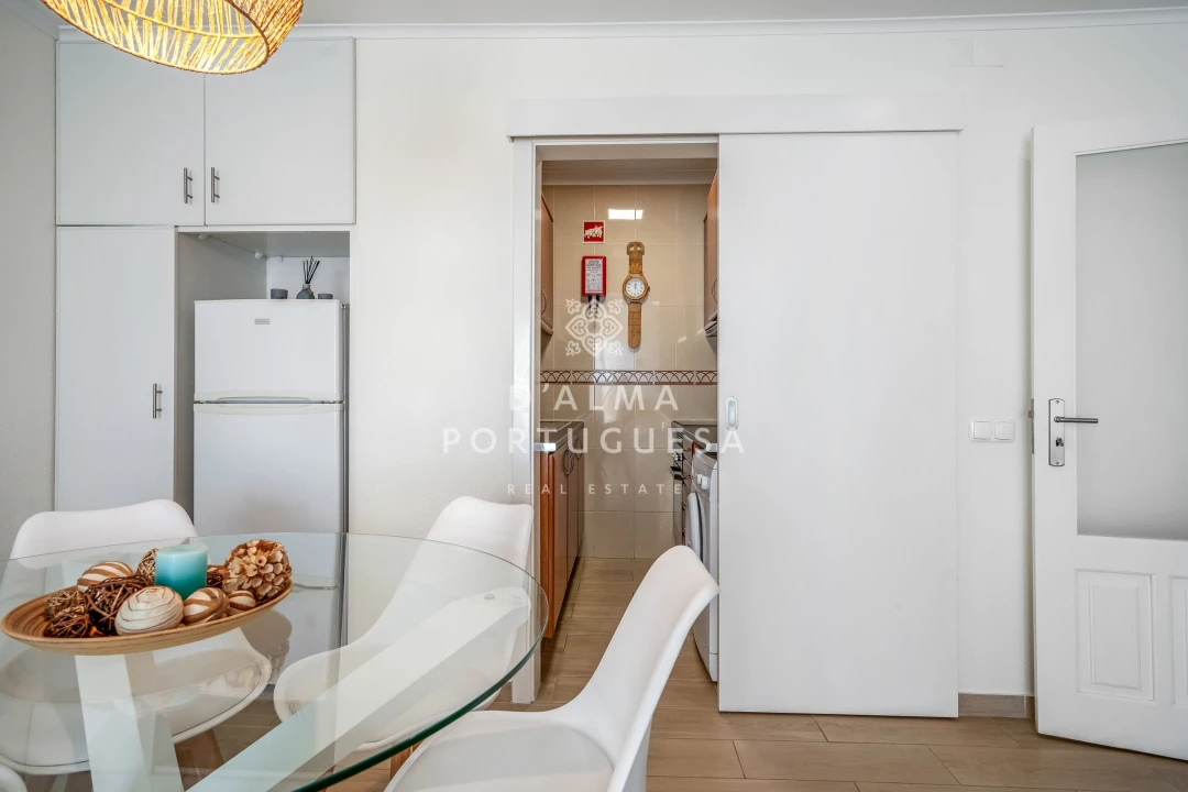 Apartamento T1 para Arrendamento em Armação de Pera Foto 6
