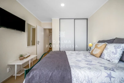 Apartamento T1 para Arrendamento em Armação de Pera