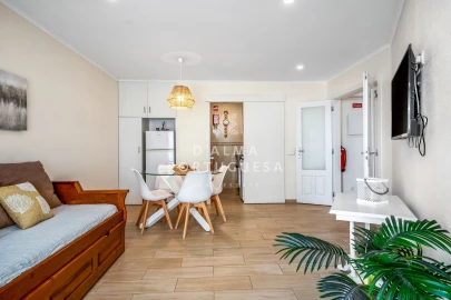 Apartamento T1 para Arrendamento em Armação de Pera