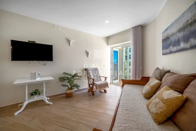 Apartamento T1 para Arrendamento em Armação de Pera