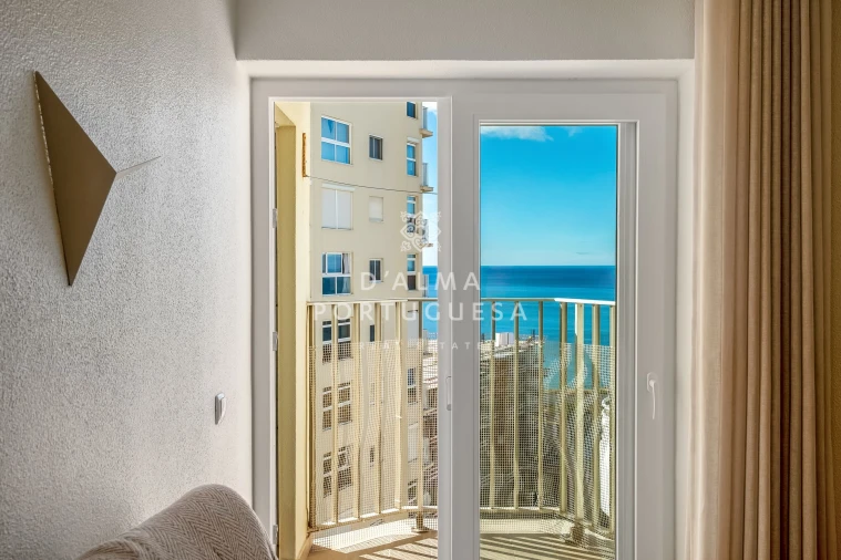 Apartamento T1 para Arrendamento em Armação de Pera Foto 3