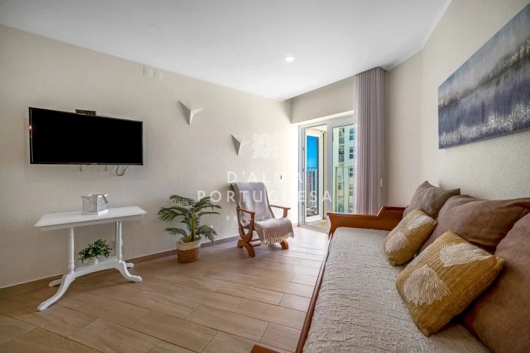 Apartamento T1 para Arrendamento em Armação de Pera Foto 13