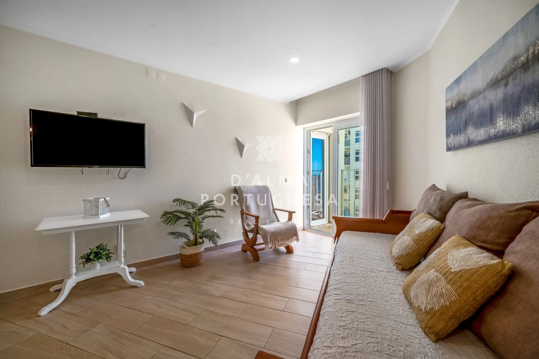 Apartamento T1 para Arrendamento em Armação de Pera Foto 13